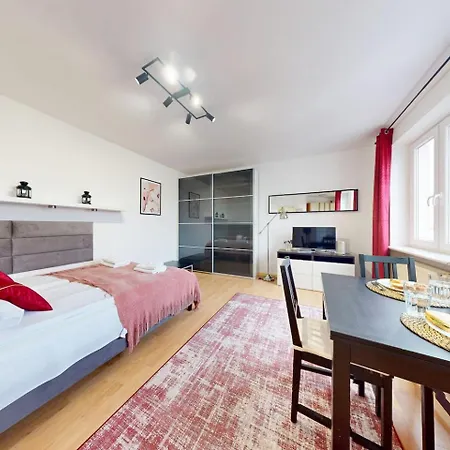 Cherry Metro Natolin Ursynow Apartman Varsó