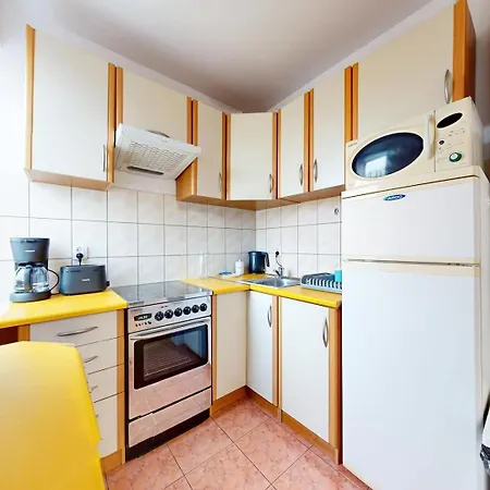 Cherry Metro Natolin Ursynow Apartman