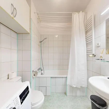 Cherry Metro Natolin Ursynow Varsó