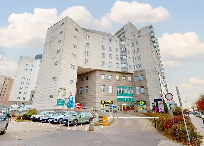 Cherry Metro Natolin Ursynow Varsovie